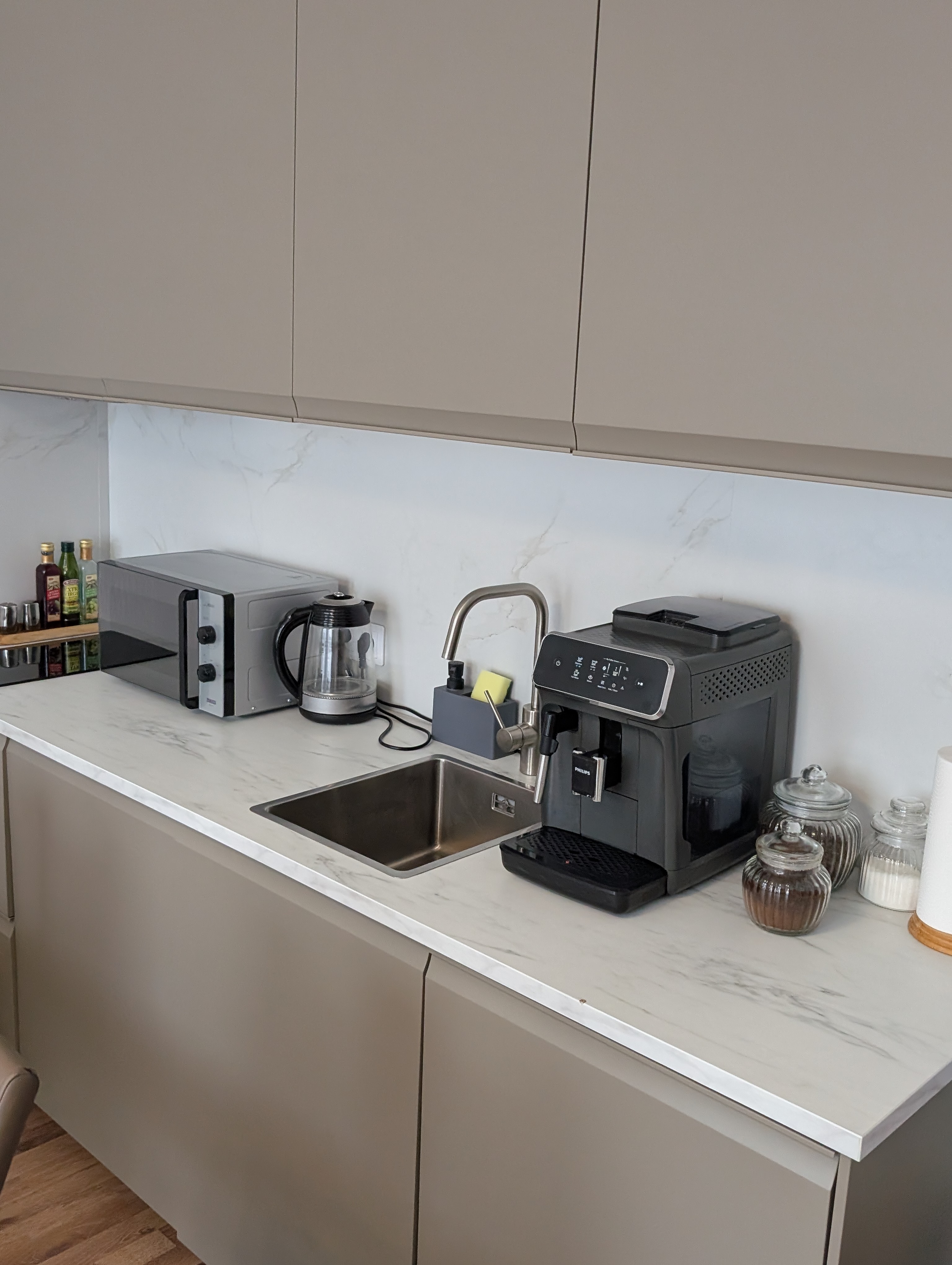 Kitchen · counter
